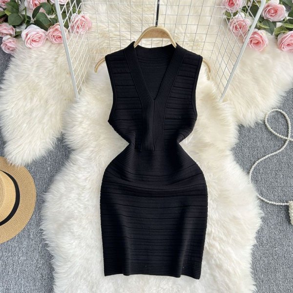 Waist Slimming V-Neck Sleeveless Vest Knit Dress